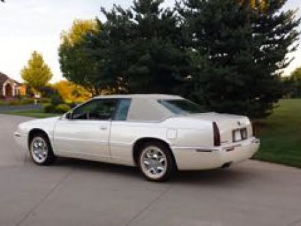 Excellent Condition Champagne 2001 Cadillac Eldorado Esc 2 Door