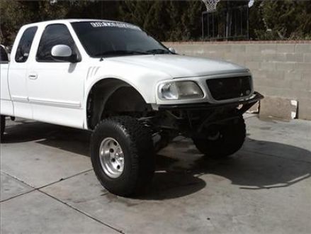 Image 1 of 1999 Ford F150 White