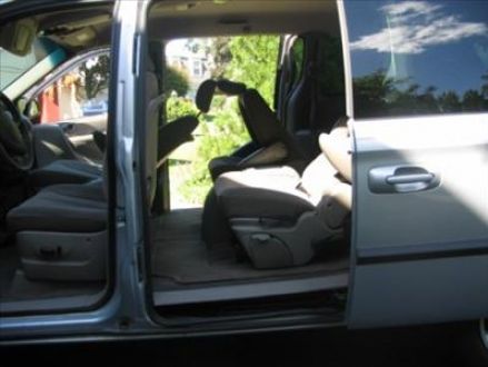Image 3 of 2002 Dodge Caravan Grand…