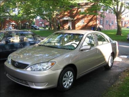 Image 1 of 2005 Toyota Camry LE…
